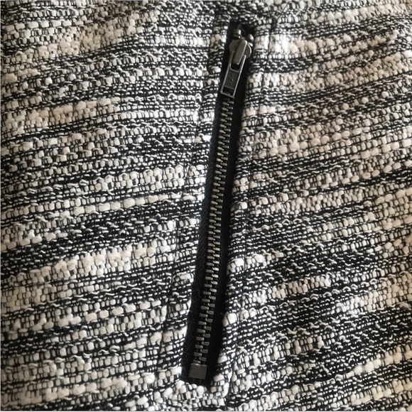 Ann Taylor Loft Petites Black and White skirt! - Picture 4 of 7